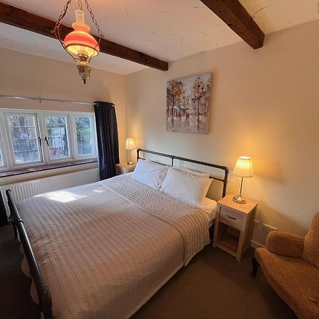 Hunston Mill Self Catering Dog Stay For Free Chichester Eksteriør billede