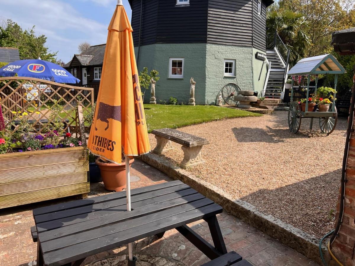 Hunston Mill Self Catering Dog Stay For Free Chichester Eksteriør billede
