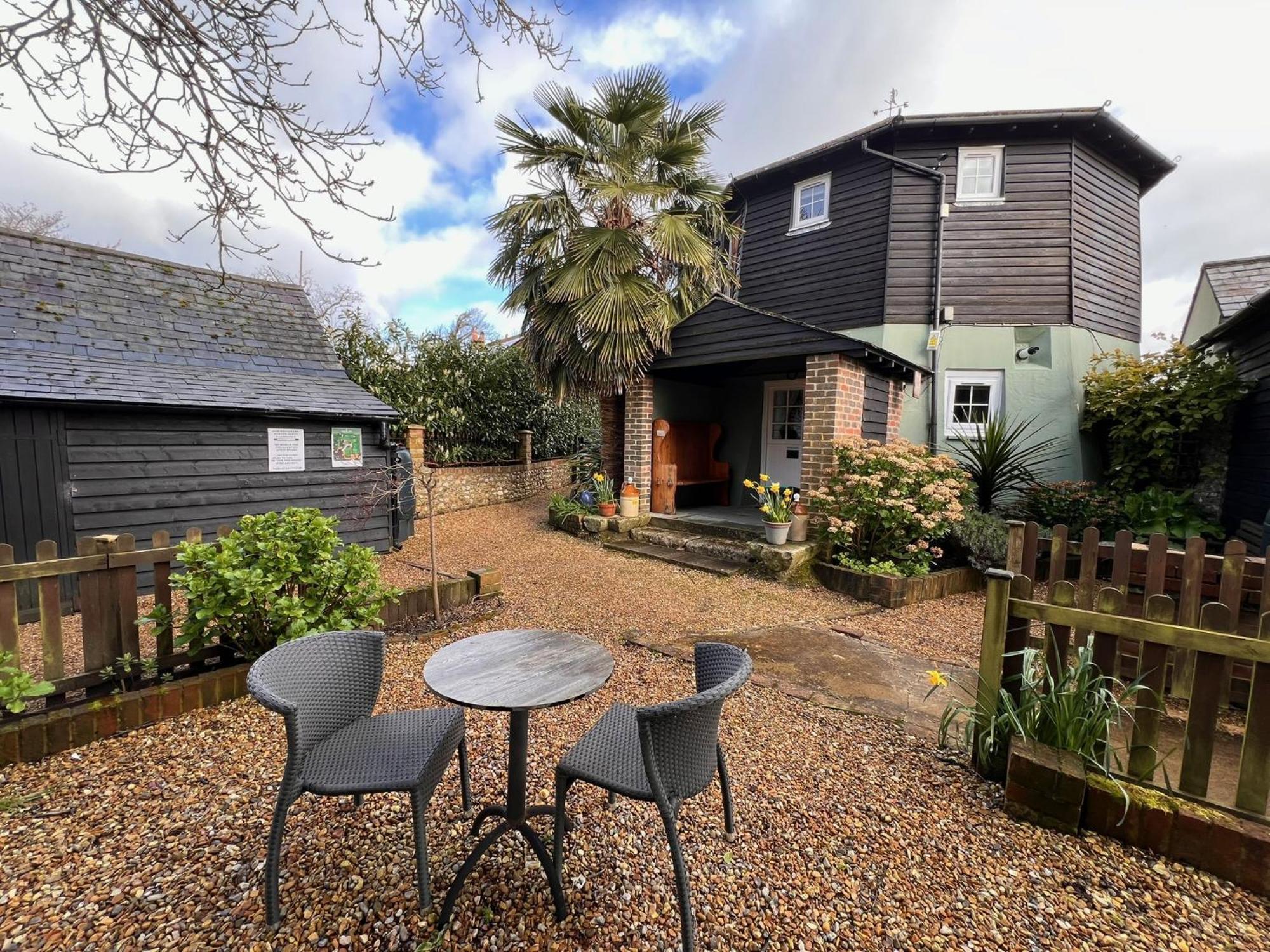 Hunston Mill Self Catering Dog Stay For Free Chichester Eksteriør billede
