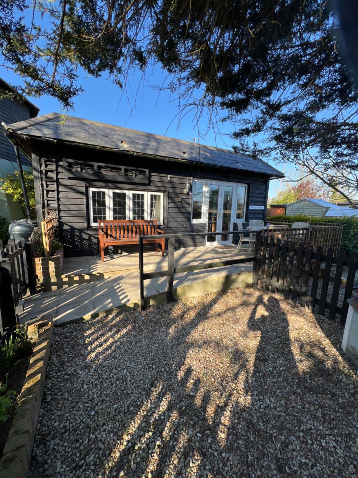 Hunston Mill Self Catering Dog Stay For Free Chichester Eksteriør billede